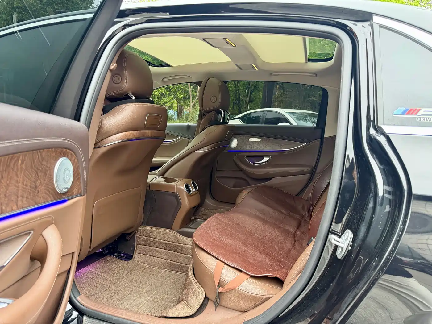 Mercedes-Benz E-Class 2016 E 200 L фото 5