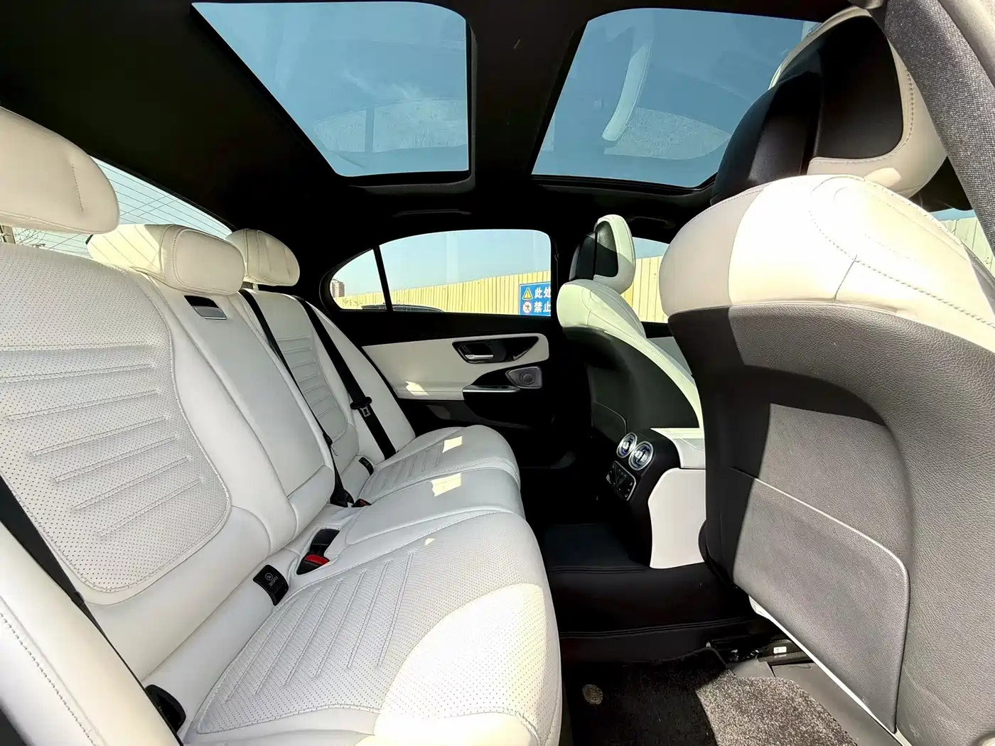 Mercedes-Benz C-Class New Energy 2024 Facelift C 350 eL фото 6