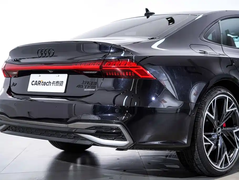 Audi A7L 2025 2024 45 TFSI quattro Black Warrior Edition