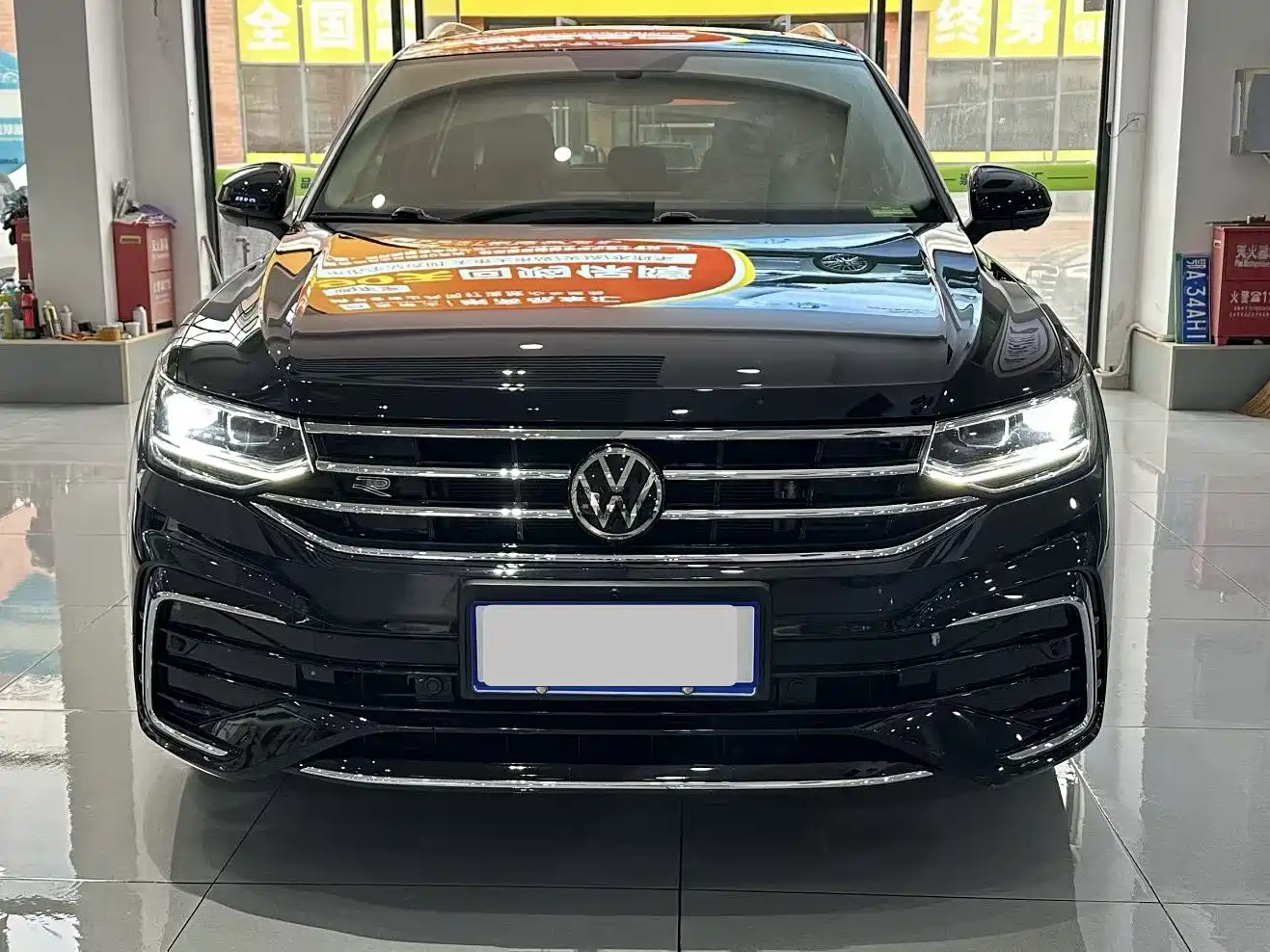 Volkswagen Tiguan L 2024 330TSI Automatic 2WD R-Line Premium Enjoyment Edition фото 2