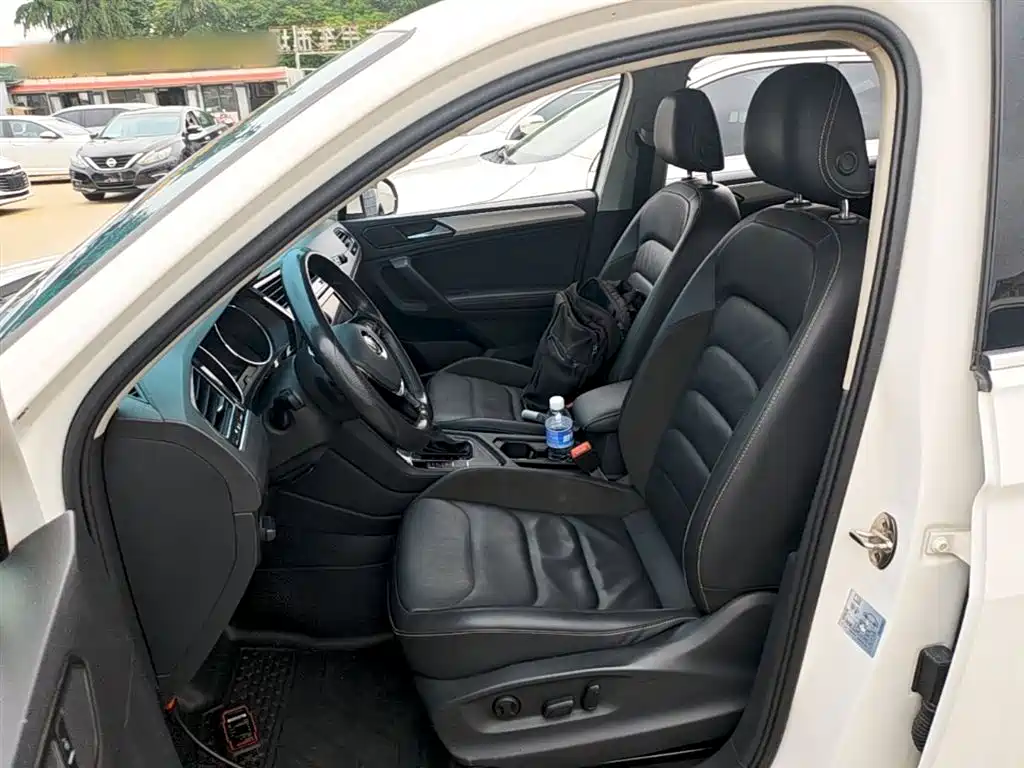 Volkswagen Tiguan L 2019 330TSI Automatic 2WD Panorama Comfort Edition China VI фото 15