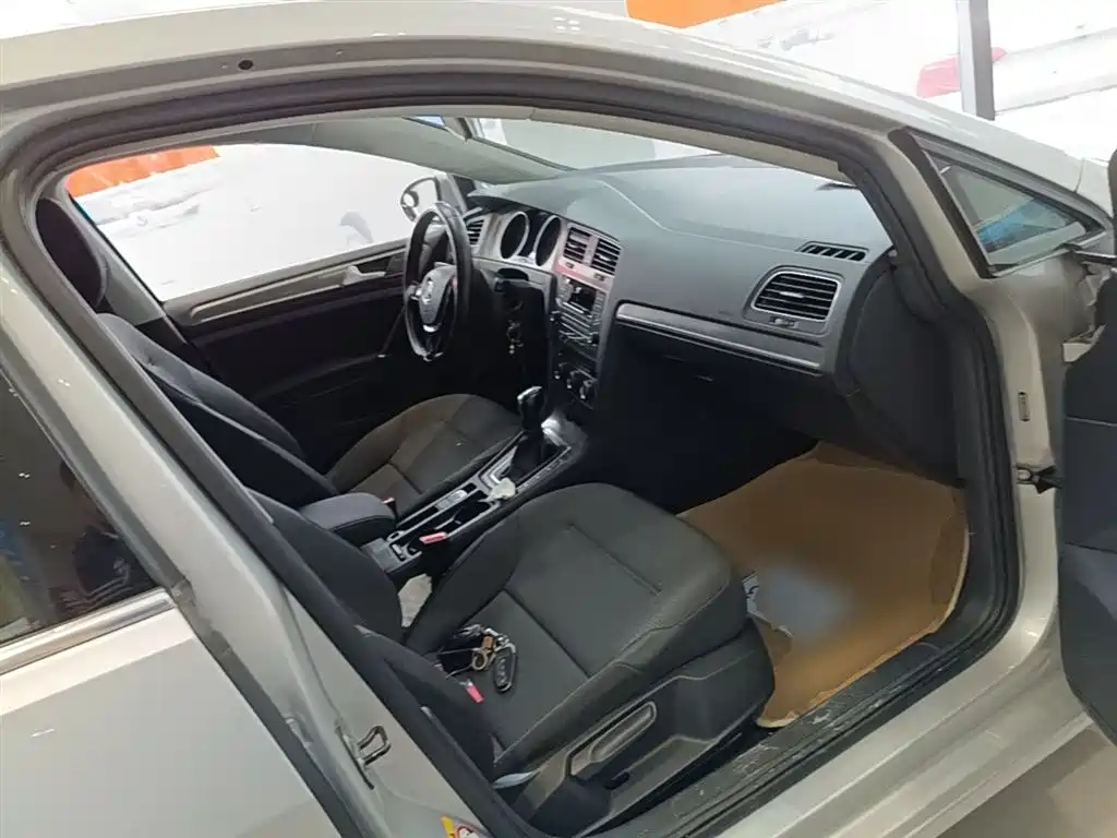 Volkswagen Golf 2015 1.4TSI Automatic Comfort фото 25