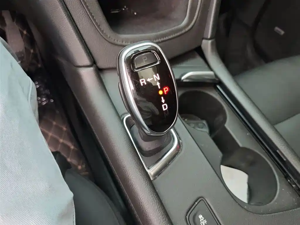 Cadillac XT5 2018 25T Luxury фото 14