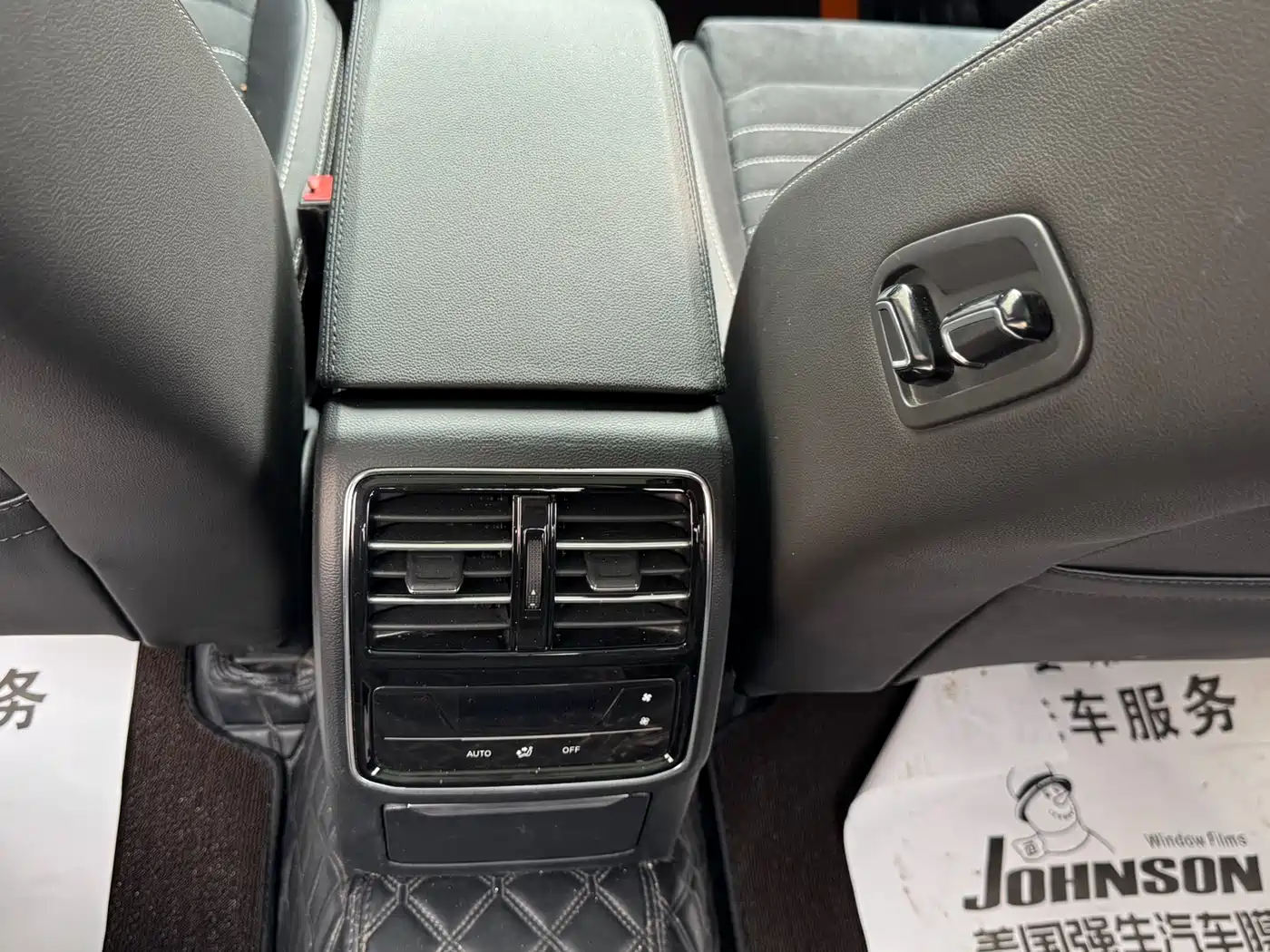 Volkswagen Magotan 2020 330TSI DSG Luxury фото 6
