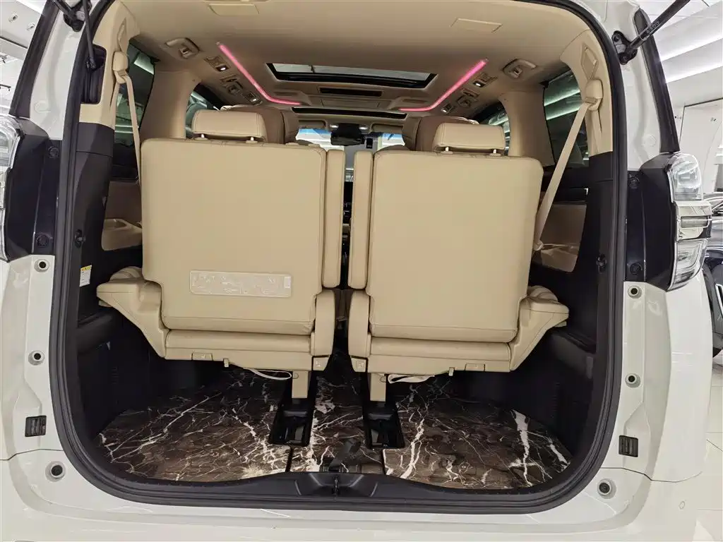 Toyota Vellfire 2021 Crown Hybrid 2.5L HV Supreme Edition фото 17