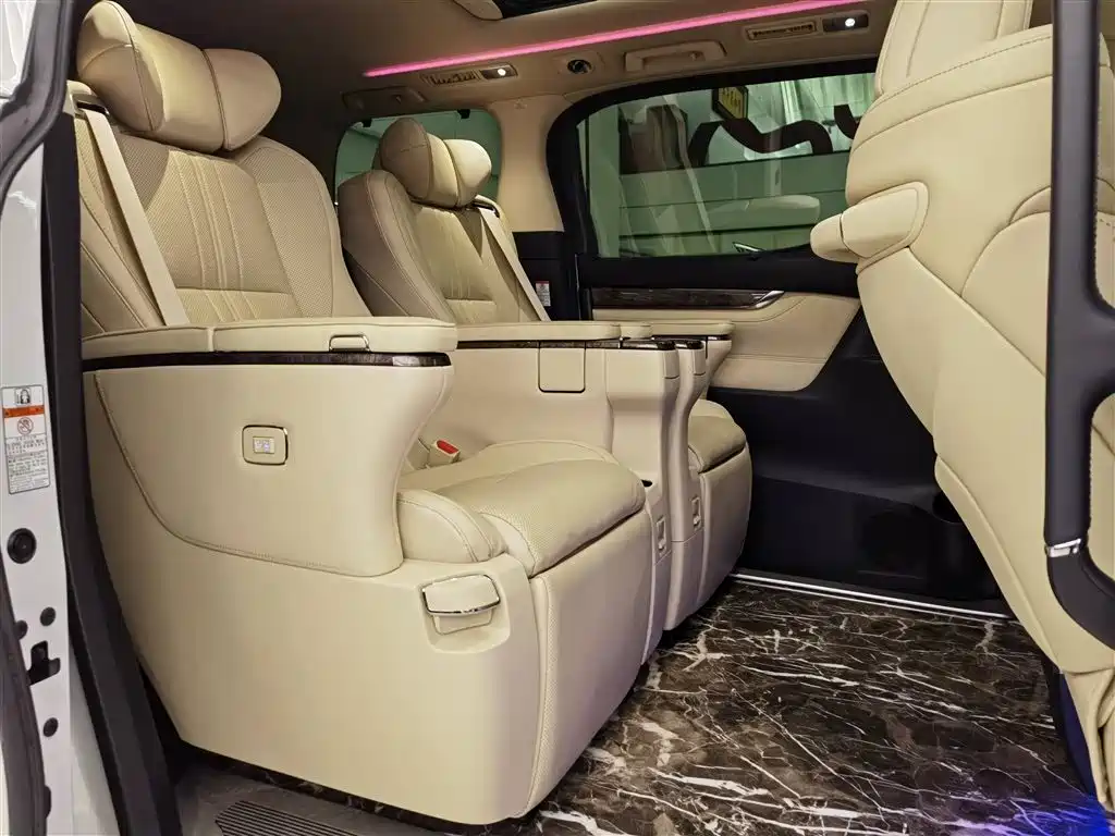 Toyota Vellfire 2021 Crown Hybrid 2.5L HV Supreme Edition фото 20