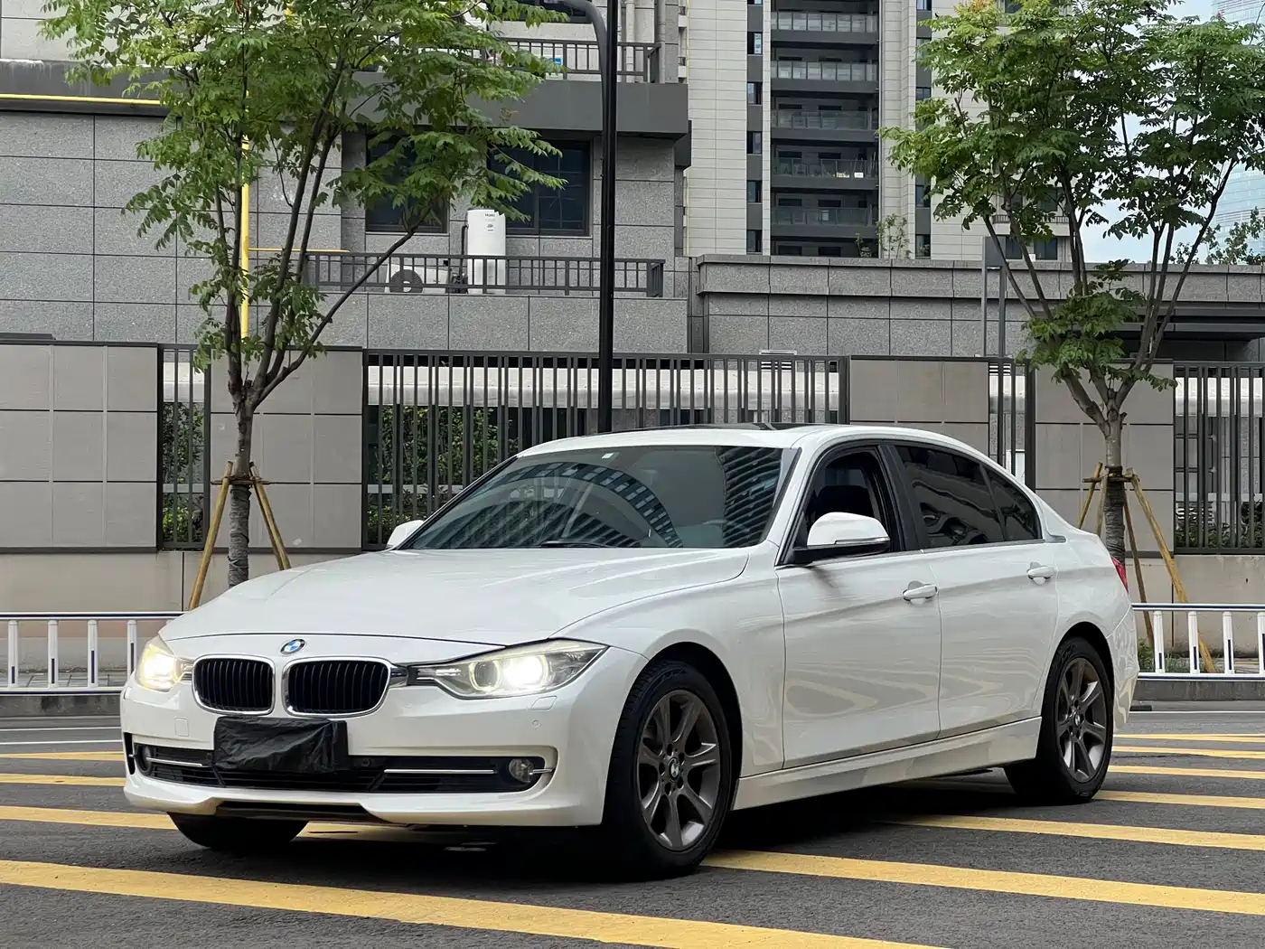 Фото 1 - BMW 3 Series
