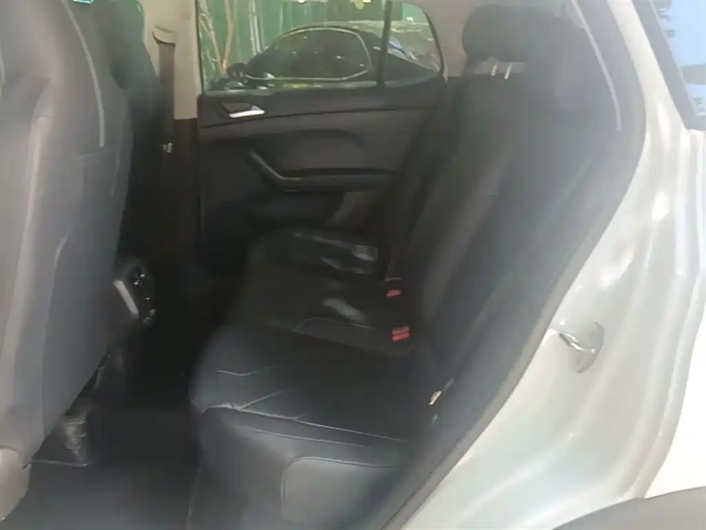 Volkswagen Tharu 2025 New Edge 300TSI Enjoyment Edition фото 17