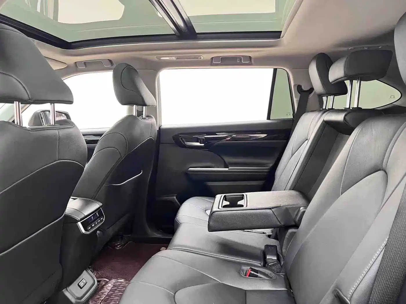 Toyota Highlander 2024 380T AWD Premium 7-Seater фото 10