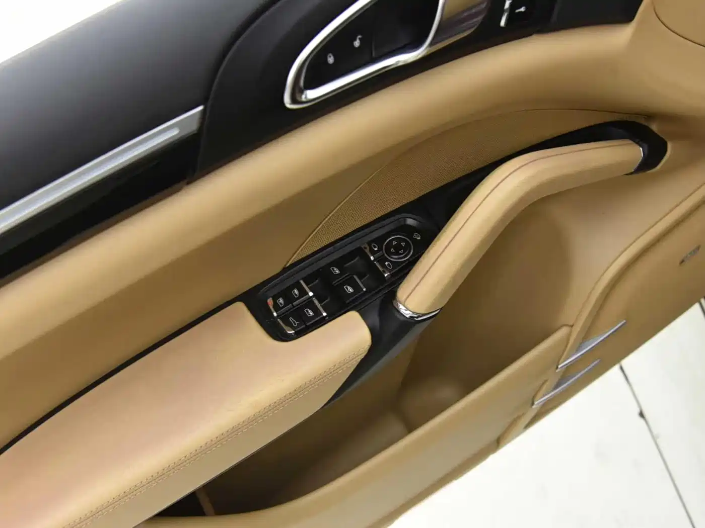 Porsche Cayenne 2015 Cayenne 3.0T фото 13