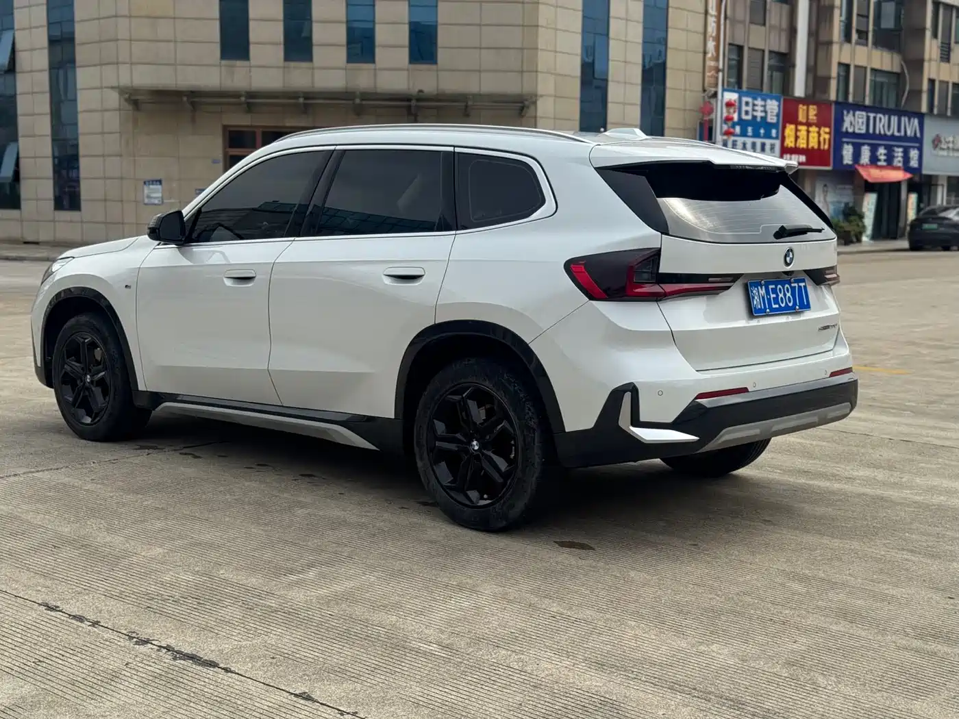 BMW X1 2023 sDrive20Li X Design Package фото 15