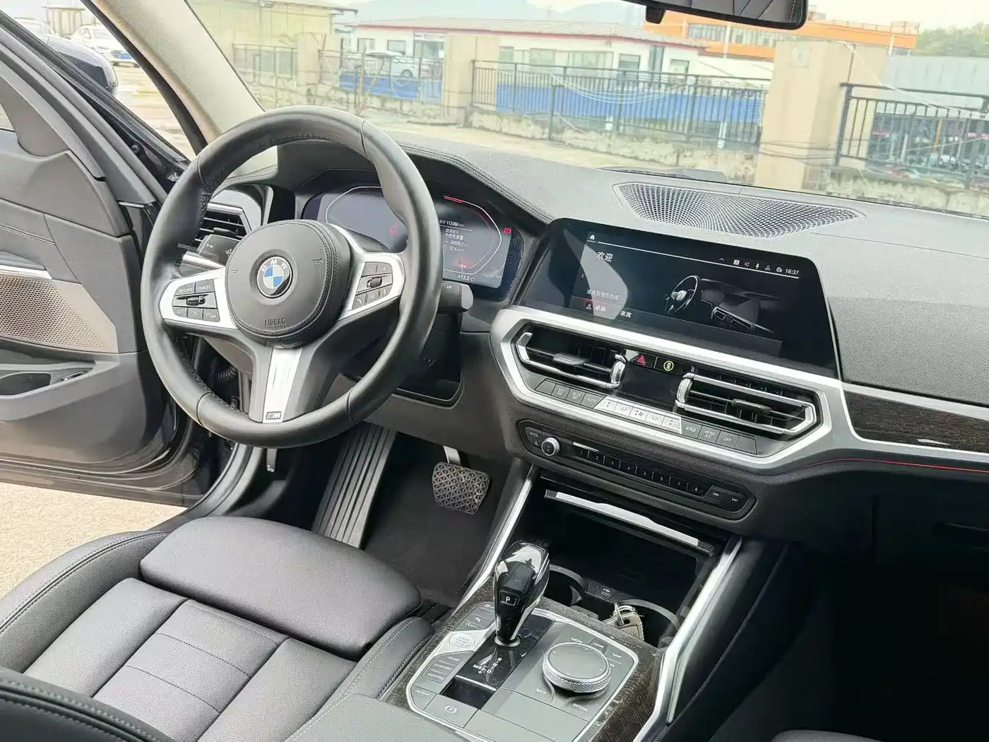 BMW 3 Series 2020 325Li M Sport Package фото 8