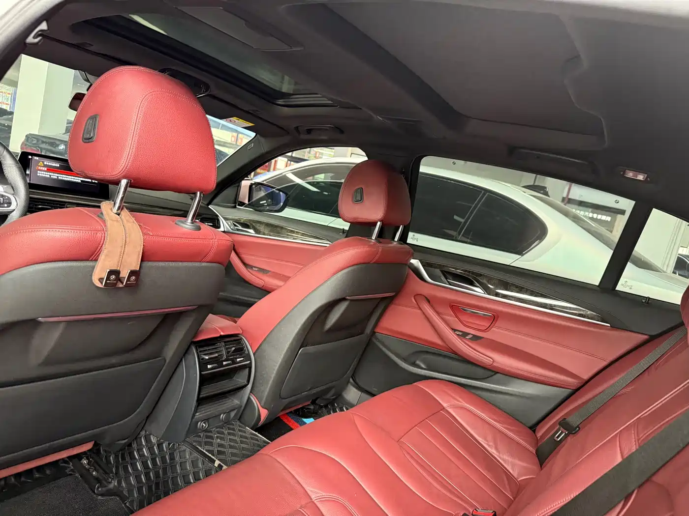 BMW 5 Series 2019 530Li xDrive M Sport Package фото 6