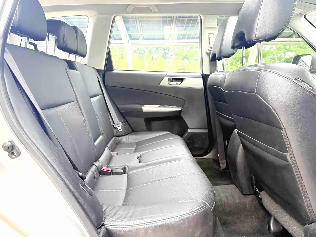 Subaru Forester 2010 2.0XS Automatic Luxury Edition фото 15