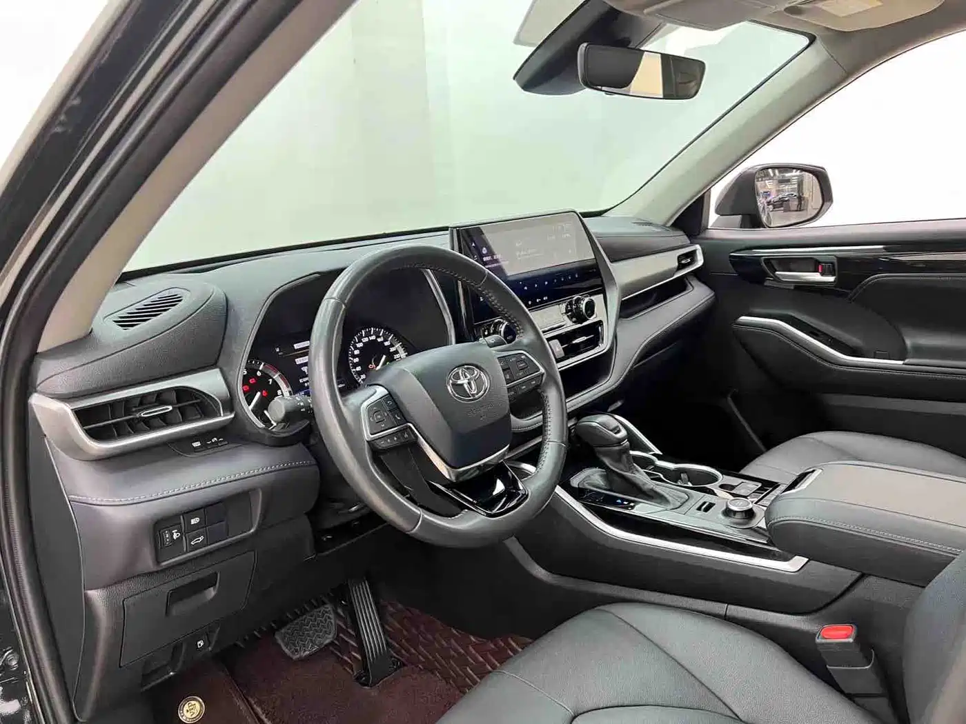 Toyota Highlander 2024 380T AWD Premium 7-Seater фото 7