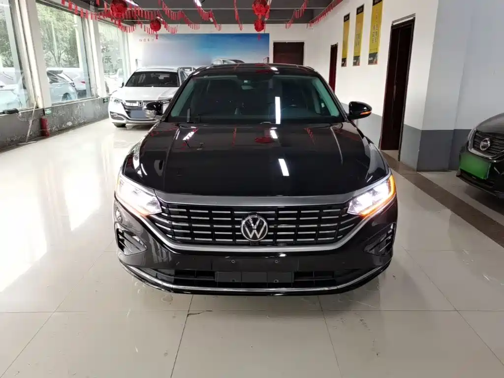 Фото 3 - Volkswagen Passat