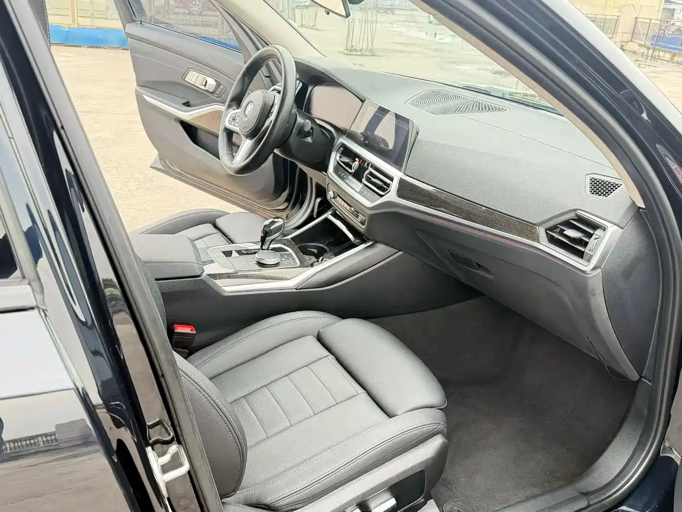 BMW 3 Series 2020 325Li M Sport Package фото 6