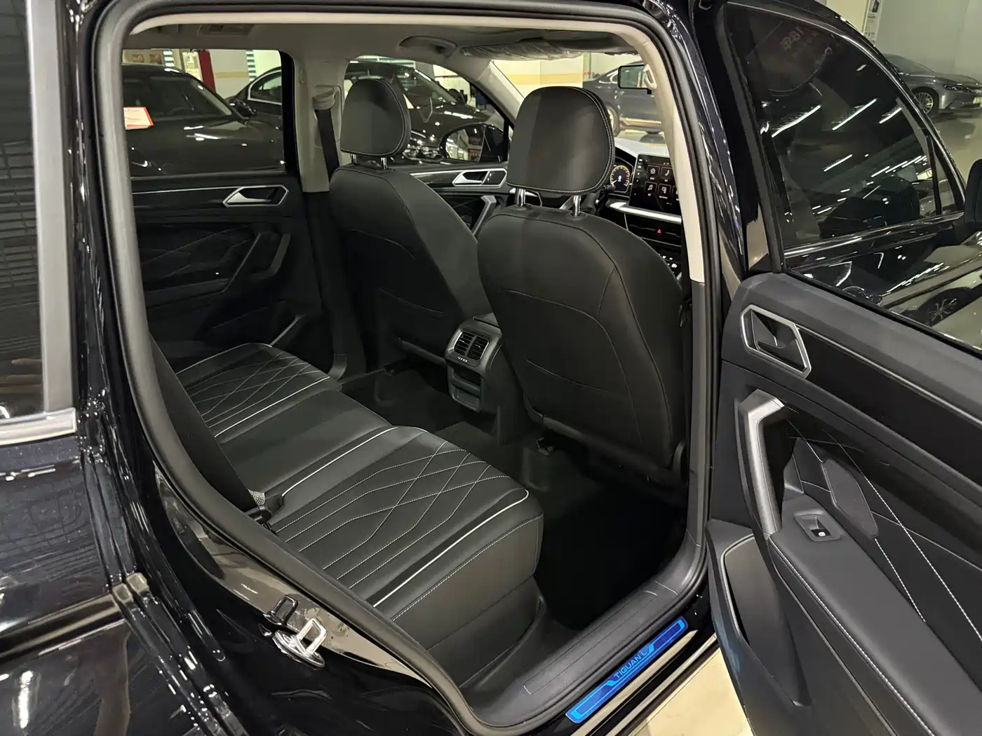 Volkswagen Tiguan L 2025 2025 Model 300TSI Auto 2WD Dragon Edition
