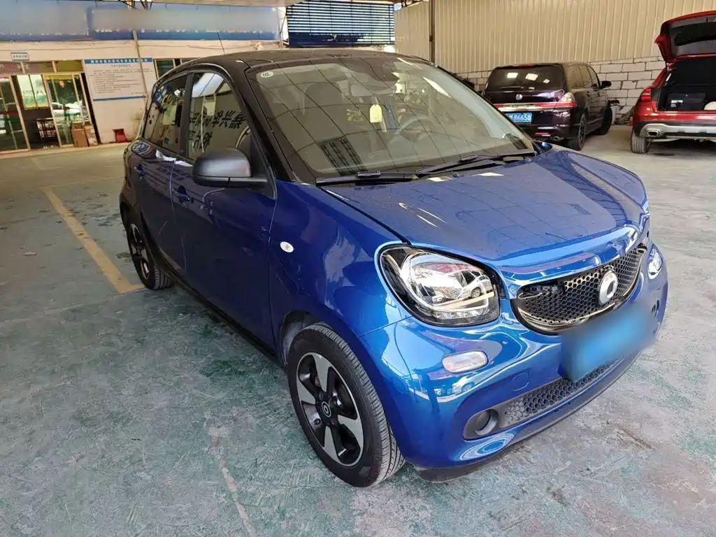smart forfour 2018 2018 1.0L 52kW Passion Edition