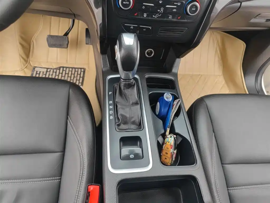 Photo 14 - Ford Kuga