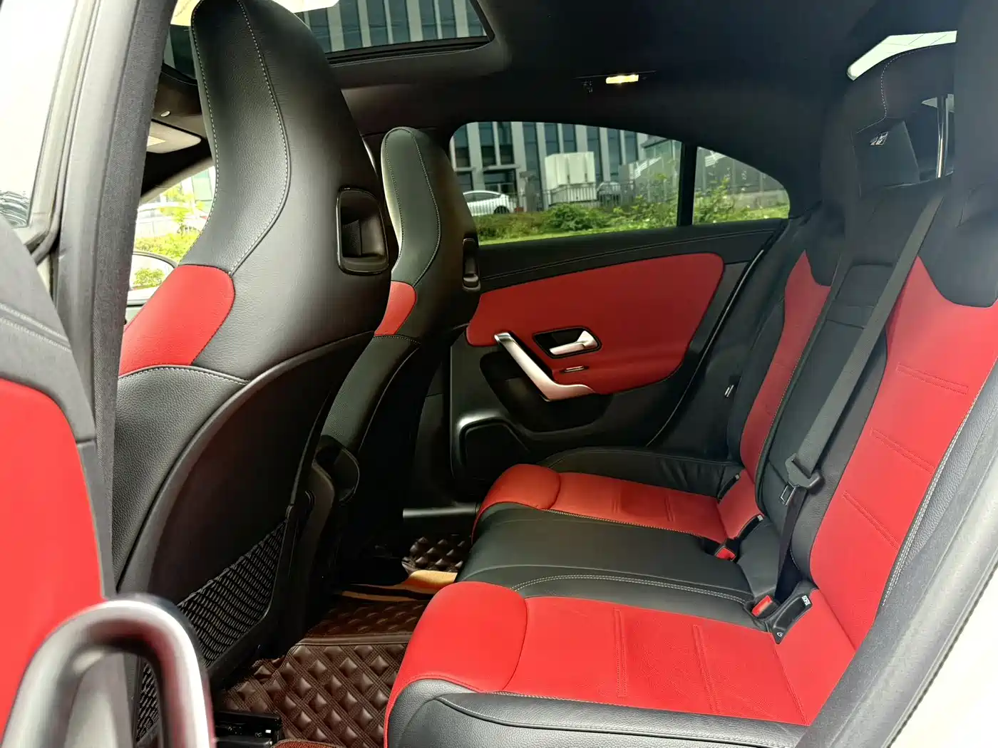 Mercedes-Benz CLA AMG 2023 AMG CLA 35 4MATIC фото 10