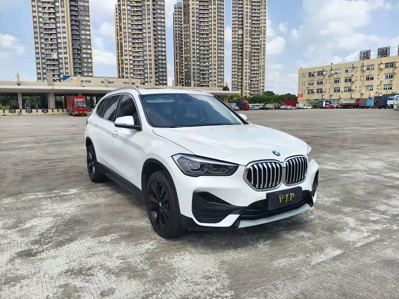 Photo 3 - BMW X1