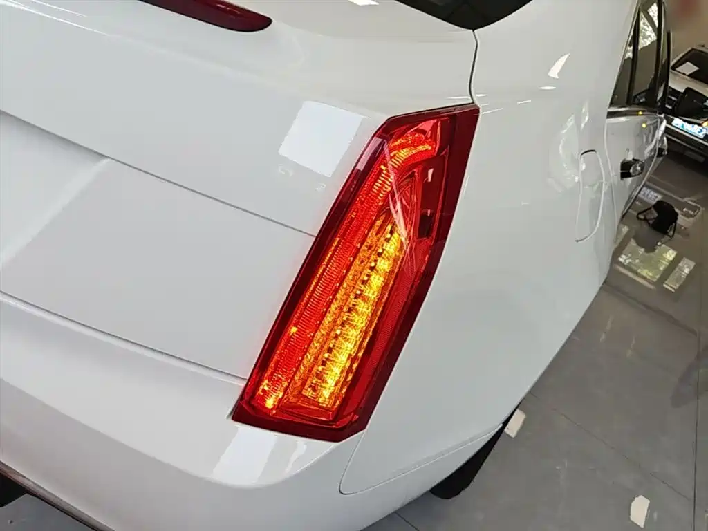 Cadillac ATS-L 2017 28T Technology фото 8