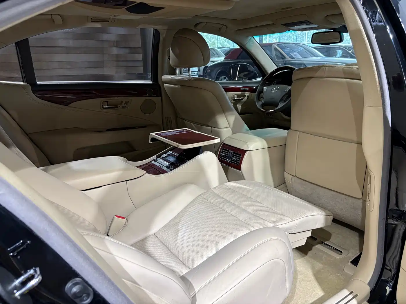 Lexus LS 2006 460L Premium Edition фото 23