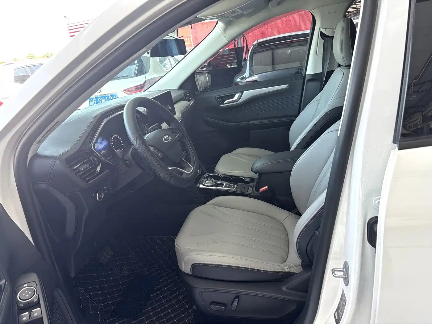 FORD RUIJI