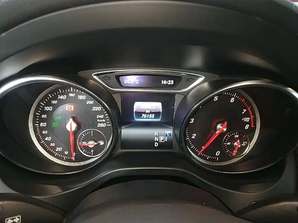 Mercedes-Benz GLA 2019 GLA 200 Dynamic фото 12