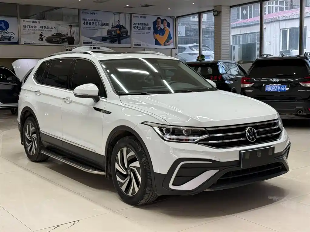 Volkswagen Tiguan L 2023 280TSI 2WD Trend Limited Edition фото 3