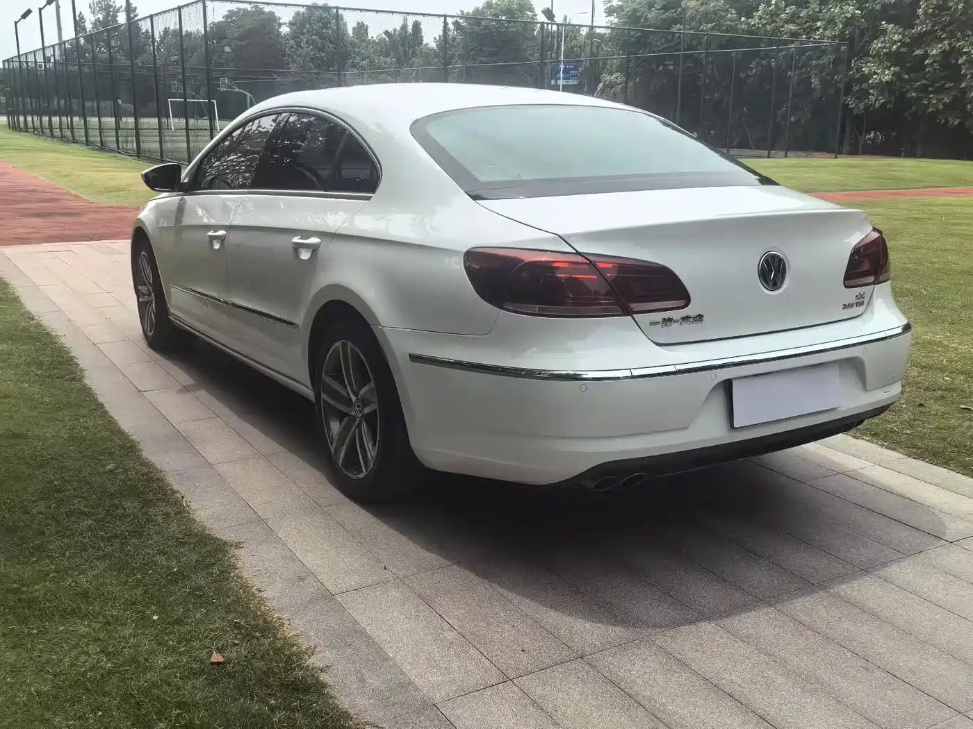 Volkswagen FAW-Volkswagen CC 2016 Model 1.8TSI Premium фото 6