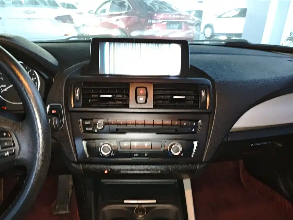 BMW 1 Series (Import) 2013 Facelift 116i Leading Model фото 13
