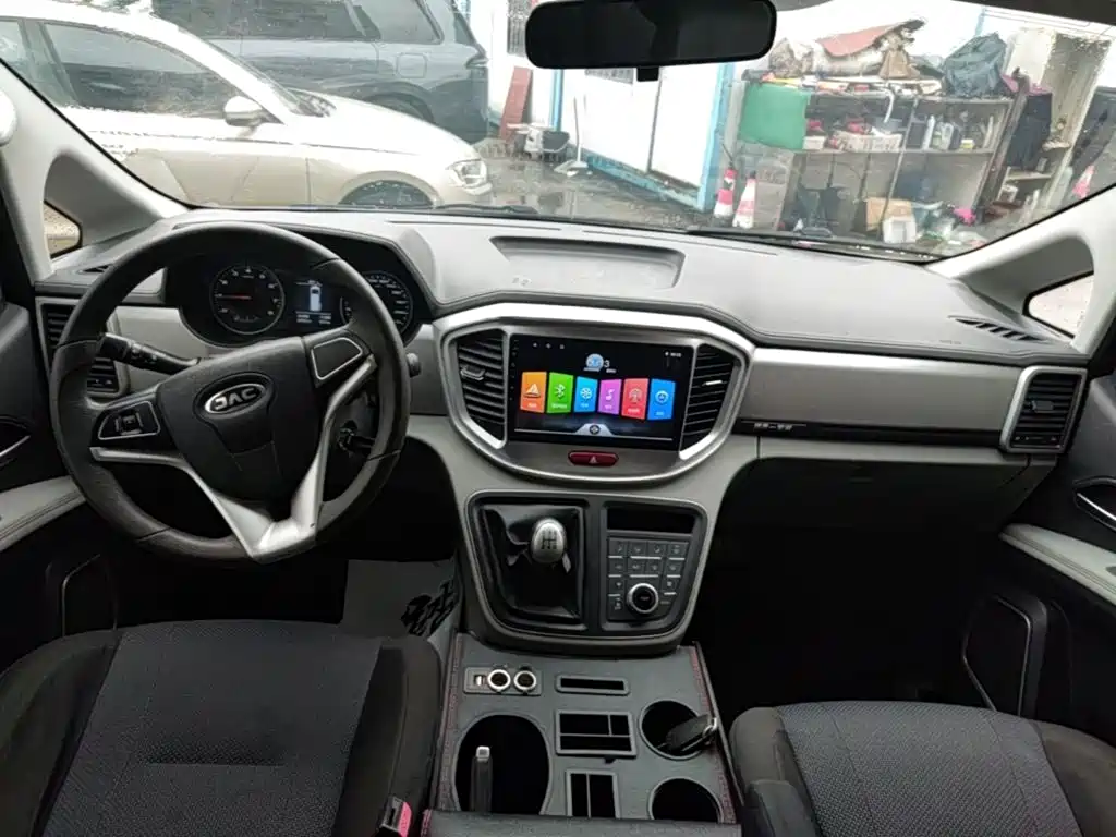 JAC Refine M4 2021 2021 2.0L Manual Business Travel Edition