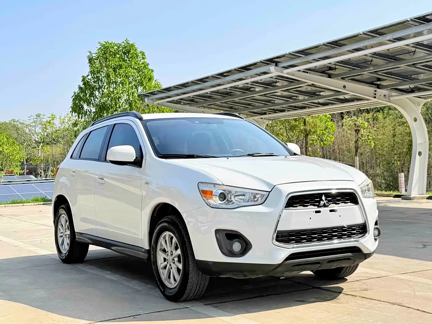 Mitsubishi ASX 2013 1.6L Manual 2WD Standard фото 3