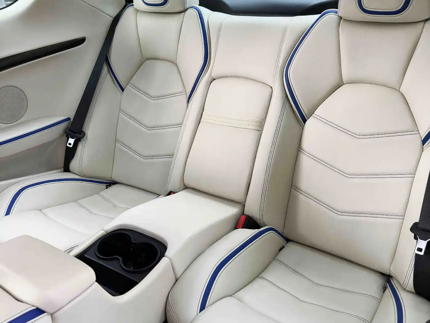 Maserati GranTurismo 2015 4.7L MC Centennial Edition фото 26