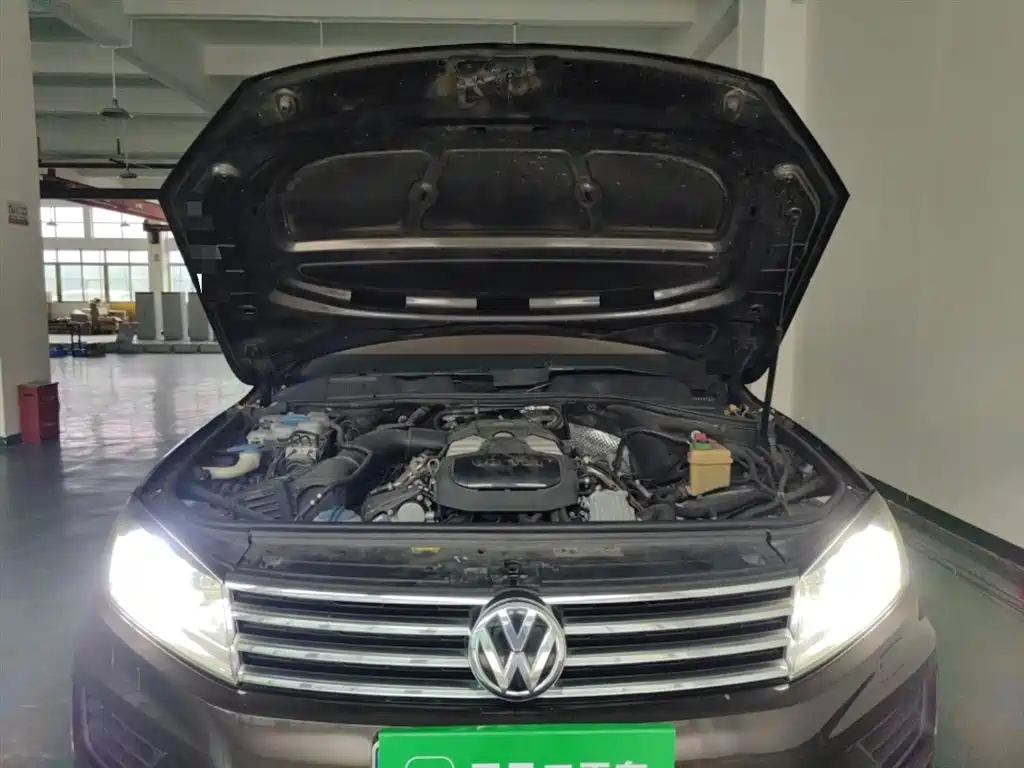 Volkswagen Touareg 2017 3.0TSI Explorer Edition фото 11