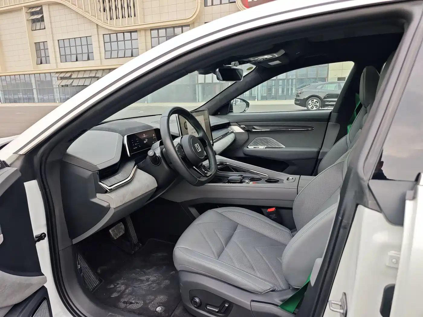 ZEEKR EXTREME KRYPTON 001