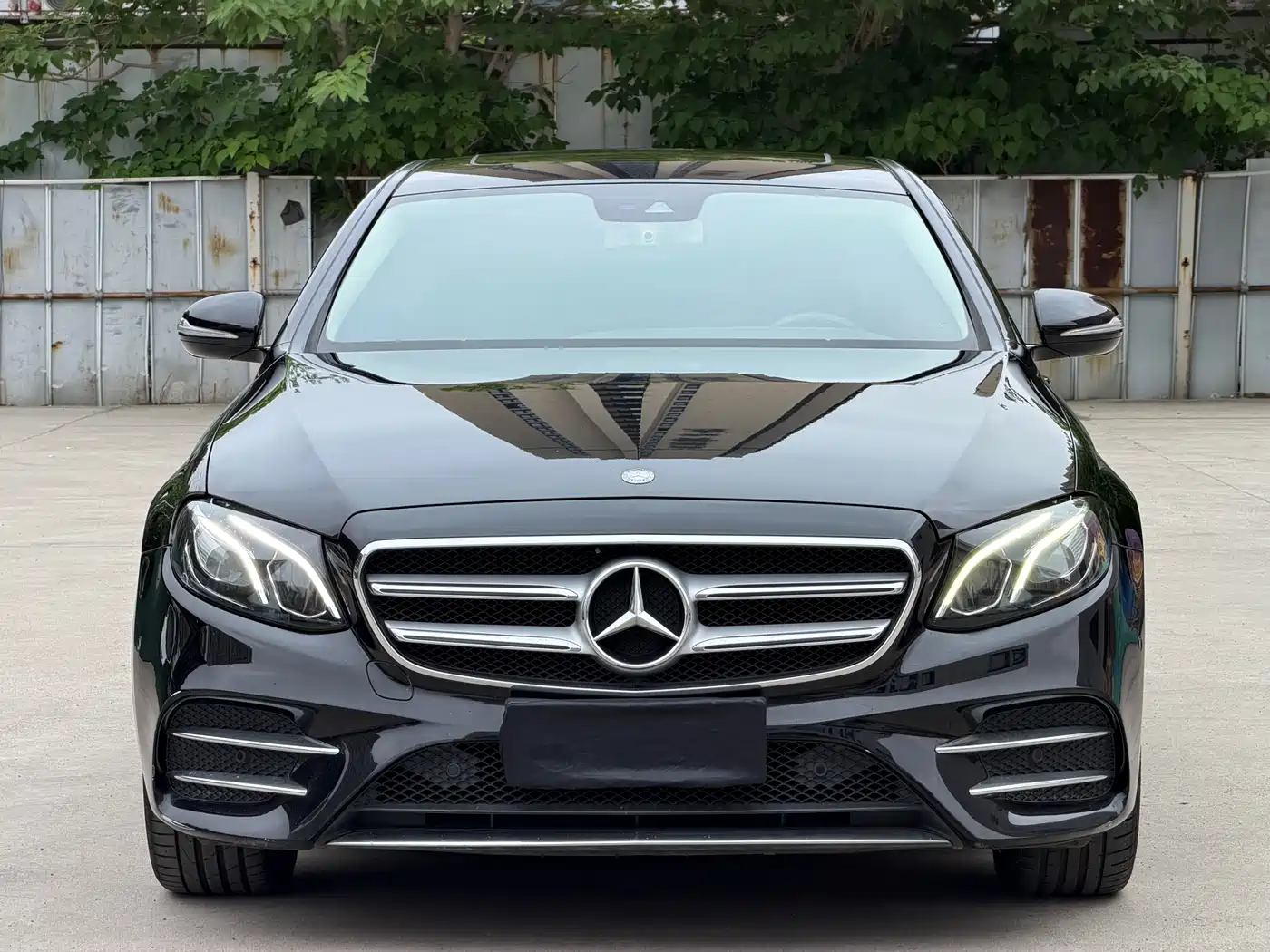 Mercedes-Benz E-Class 2017 E 200 L 4MATIC фото 2