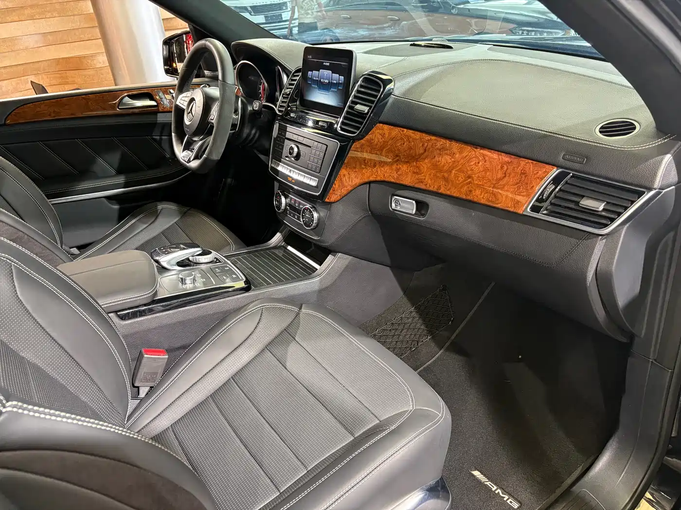 Mercedes-Benz GLS AMG 2016 AMG GLS 63 4MATIC фото 20
