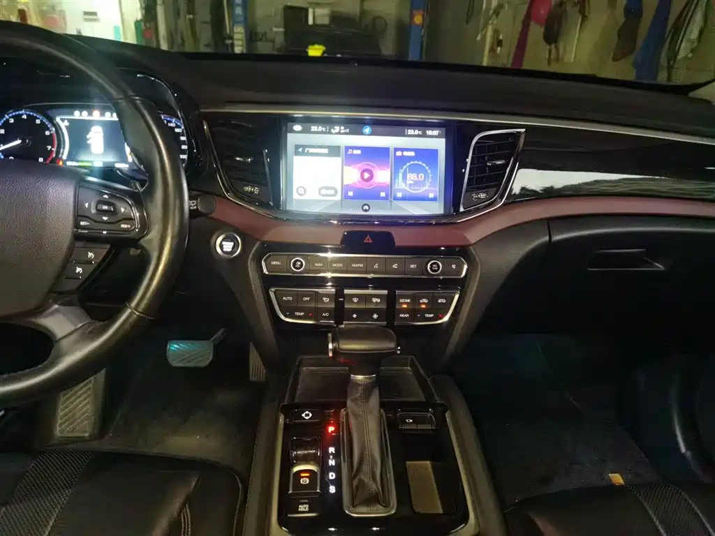 GAC Trumpchi Trumpchi GS8 2017 320T 2WD Luxury Smart Connect (7-seater) фото 13