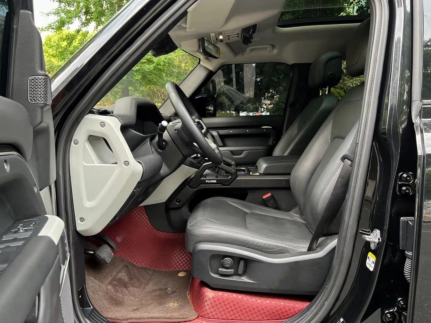 LAND ROVER GUARD