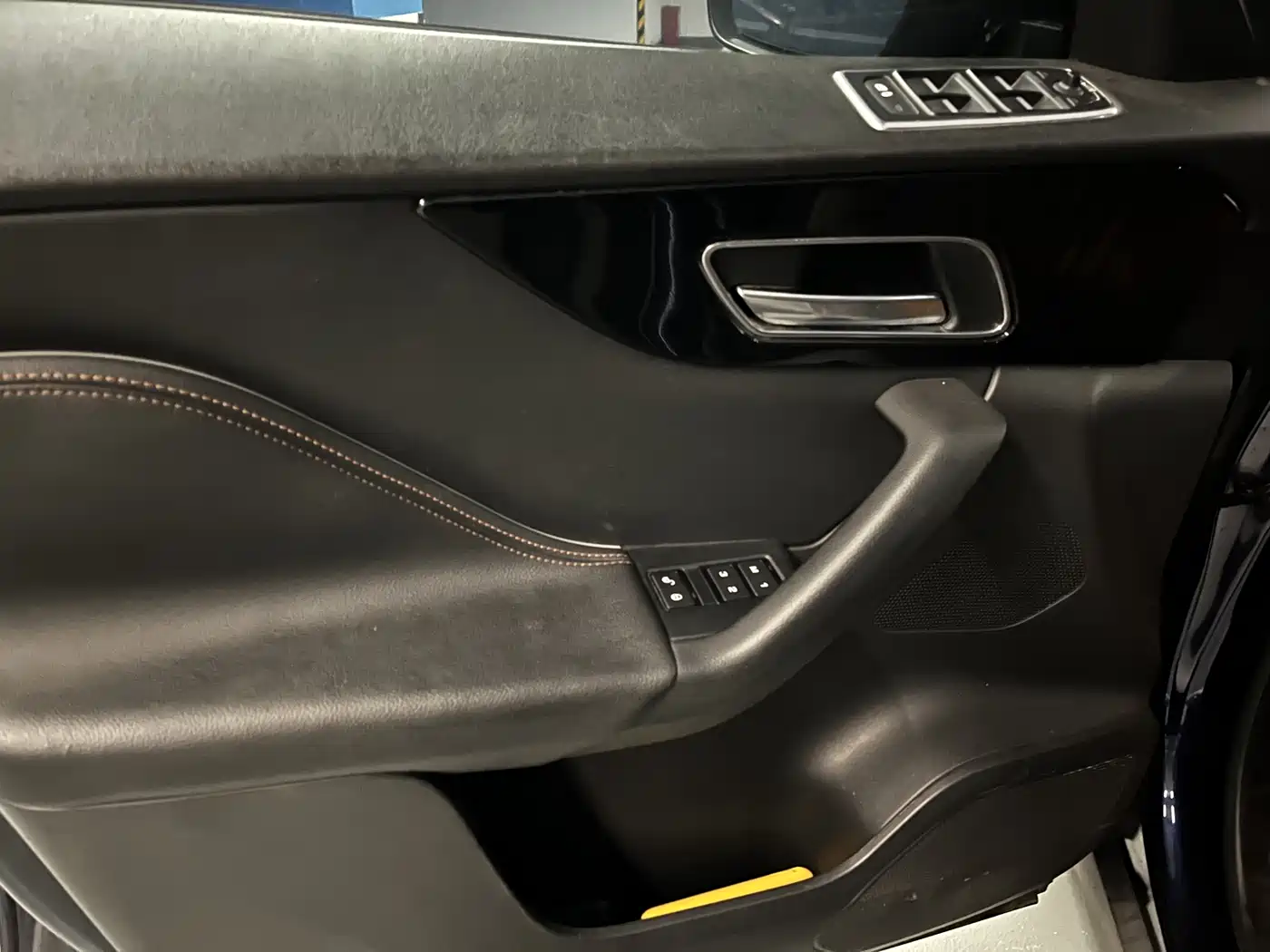 Jaguar F-PACE 2017 2016 2.0T FWD Urban Premium Edition