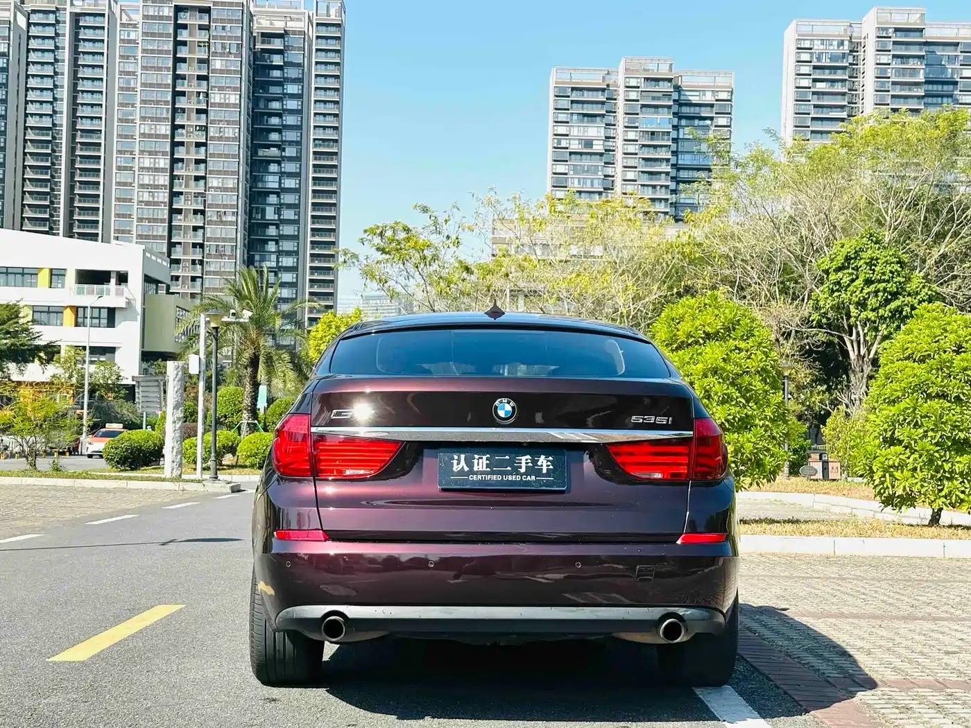 BMW 5 Series GT 2013 535i Leadership фото 2