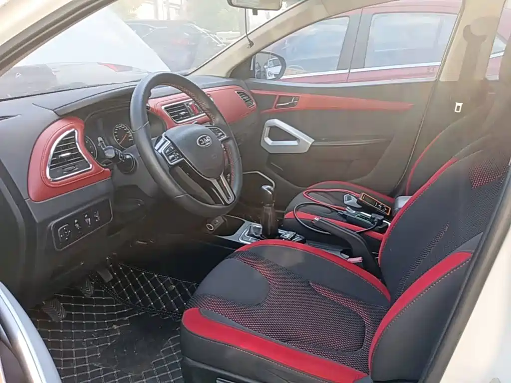 JAC Motors Refine S2 2018 2018 Smart Drive Edition 1.5L Manual Luxury