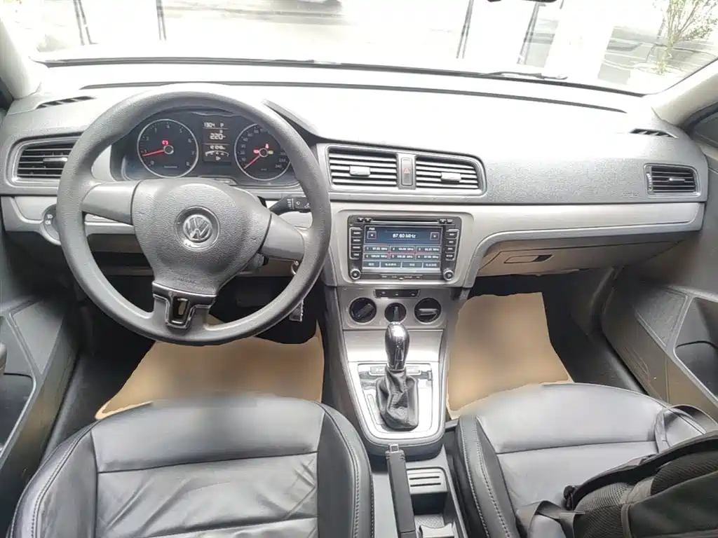 Volkswagen Lavida Tour 2013 1.4TSI Automatic Comfort фото 10