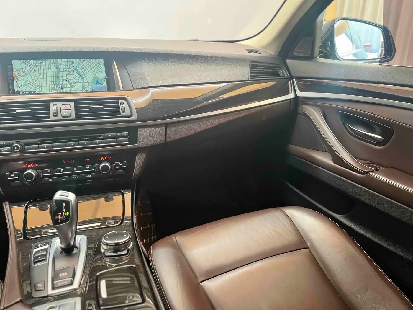 BMW 5 Series 2017 525Li Luxury Design Package фото 14