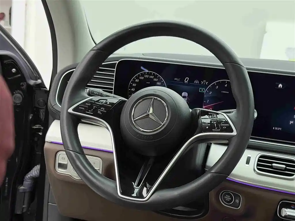 Mercedes-Benz GLS 2024 GLS 400 4MATIC фото 12