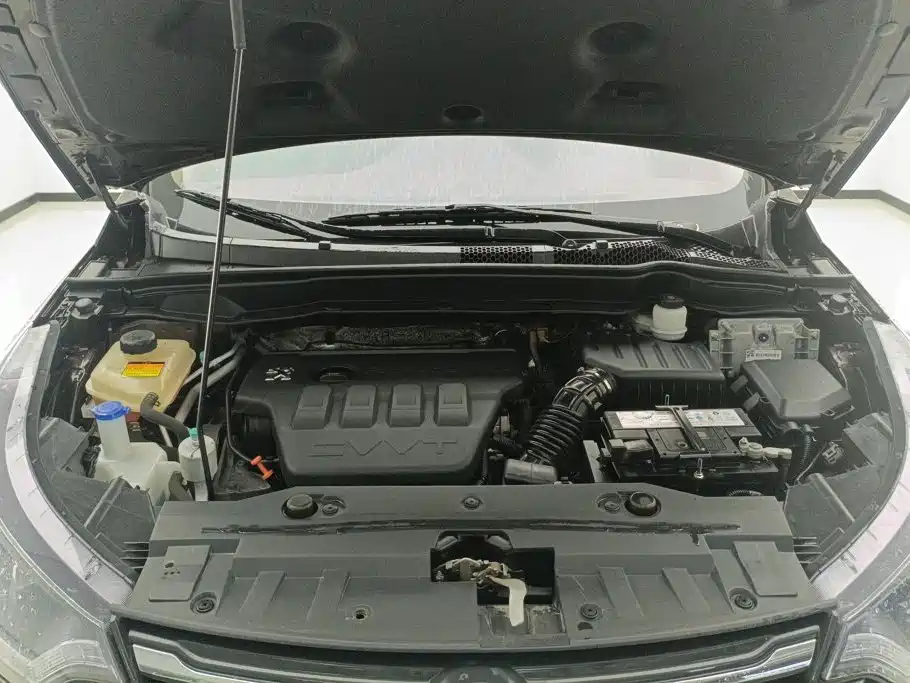 Dongfeng Aeolus Dongfeng Fengshen AX7 2015 2015 2.0L Automatic Smart Joy