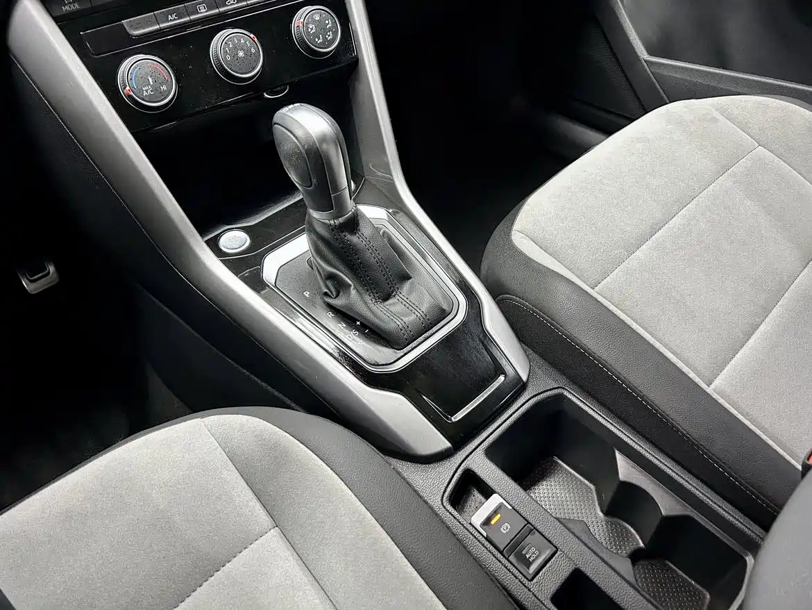 Volkswagen T-ROC 2022 280TSI DSG 2WD R-Line Pro PLUS фото 14